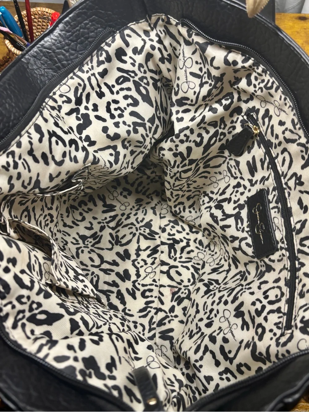 Pre-Loved Classic Black Leather Tote Bag by Jessica Simpson